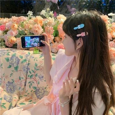 两张自白封面