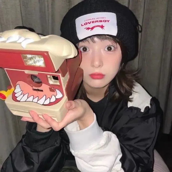 原子咖啡厅封面